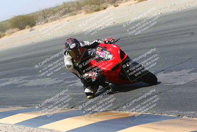 media/Mar-28-2022-Superbike Trackdays (Mon) [[b8603d0f67]]/Open Track Time/Turn 3 Inside/